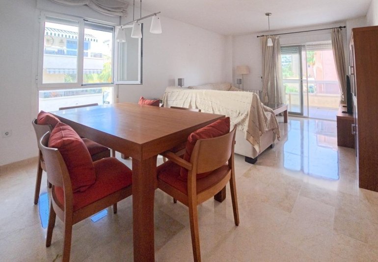 Reventa - Apartamento / piso -
Alfaz del Pi - Albir