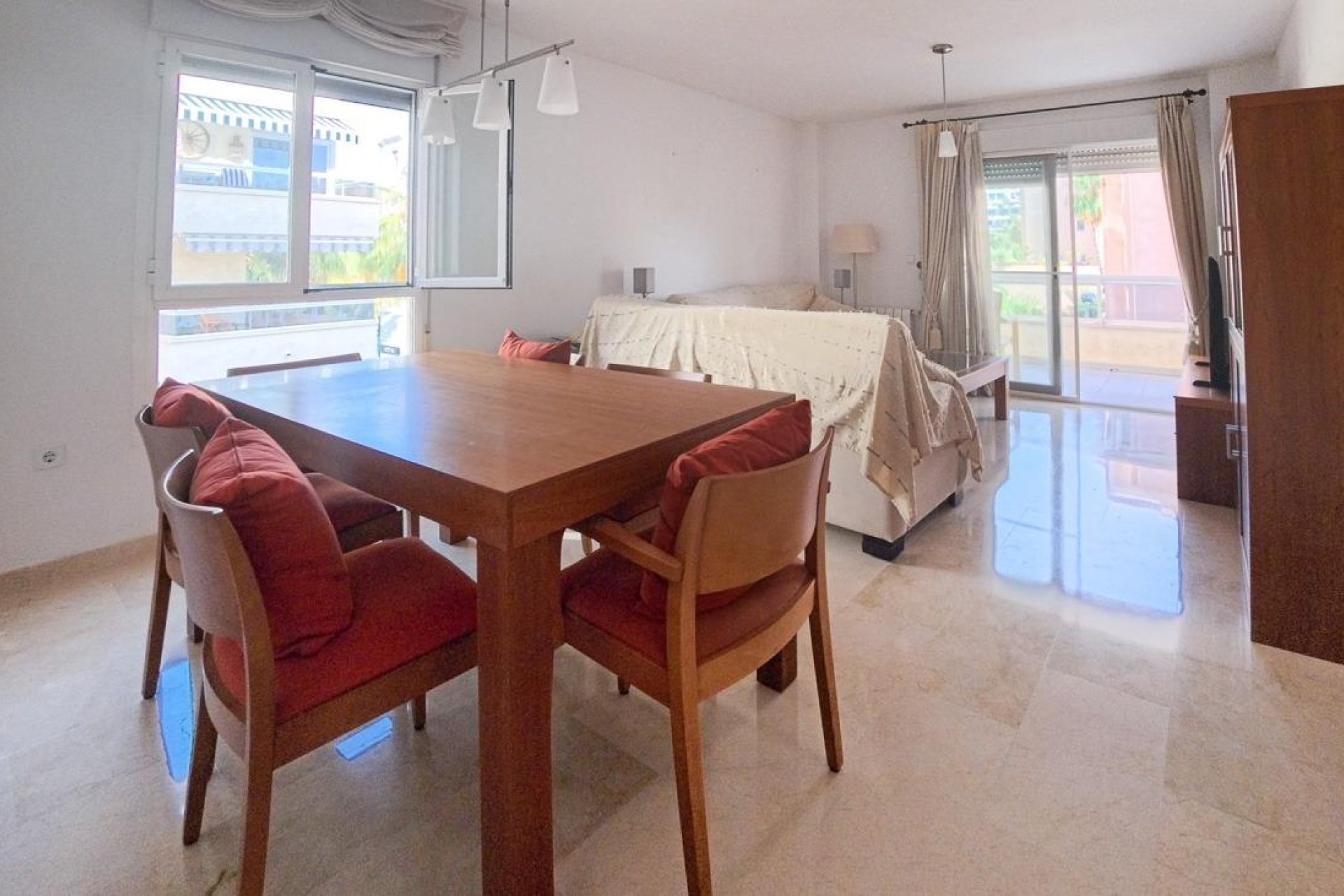Reventa - Apartamento / piso -
Alfaz del Pi - Albir