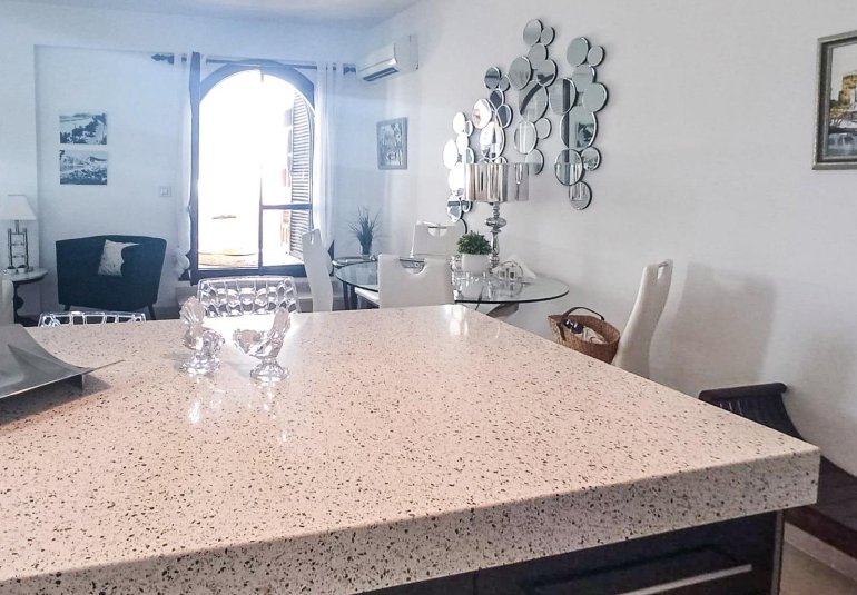 Reventa - Apartamento / piso -
La Nucía - La nucia