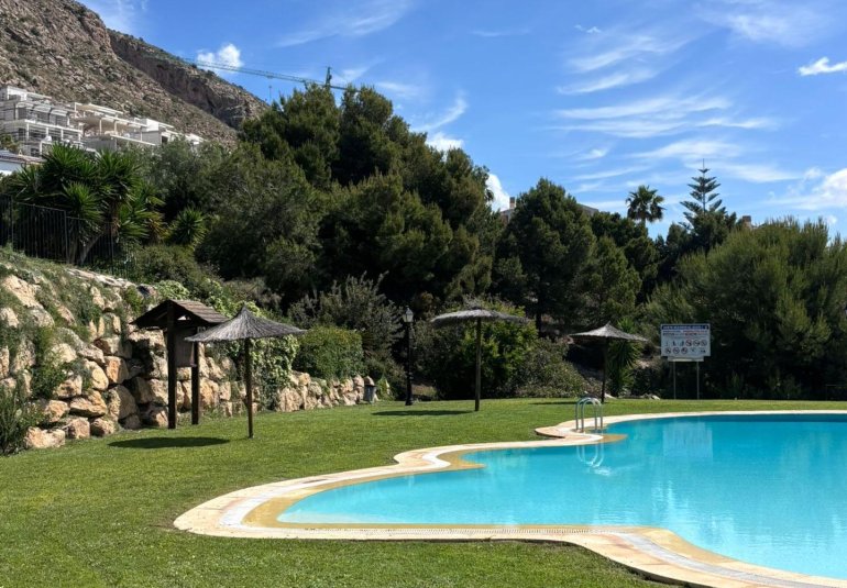 Reventa - Bungalow -
Finestrat