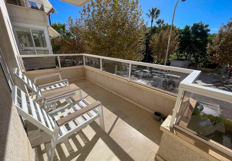 Reventa - Flat -
Alfaz del Pi - Albir