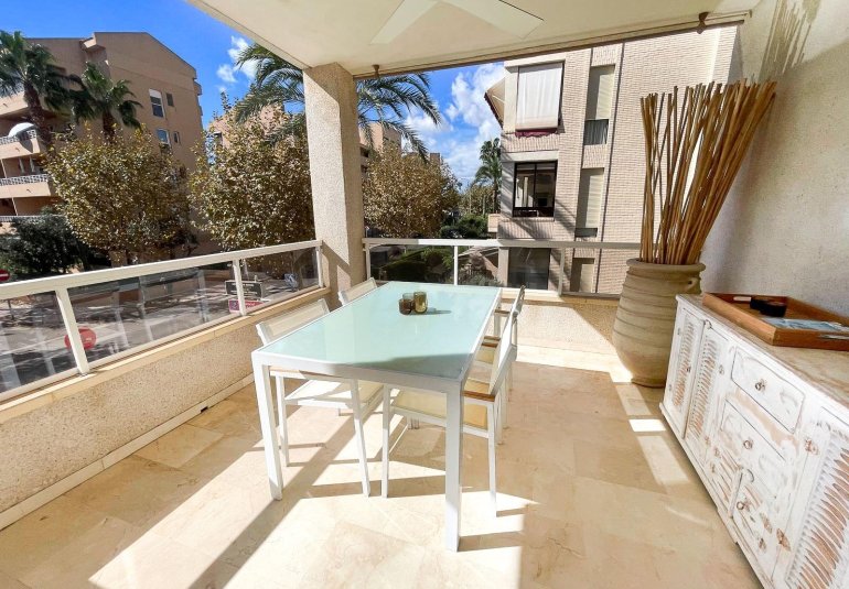 Reventa - Flat -
Alfaz del Pi - Albir