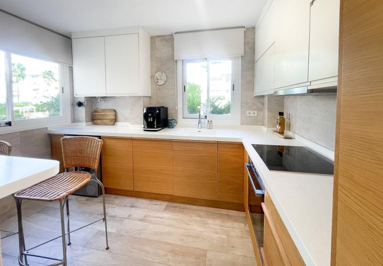 Reventa - Flat -
Alfaz del Pi - Albir