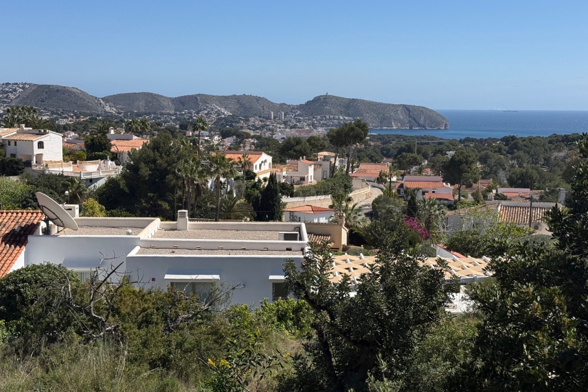 Reventa - Land -
Moraira - Benimeit