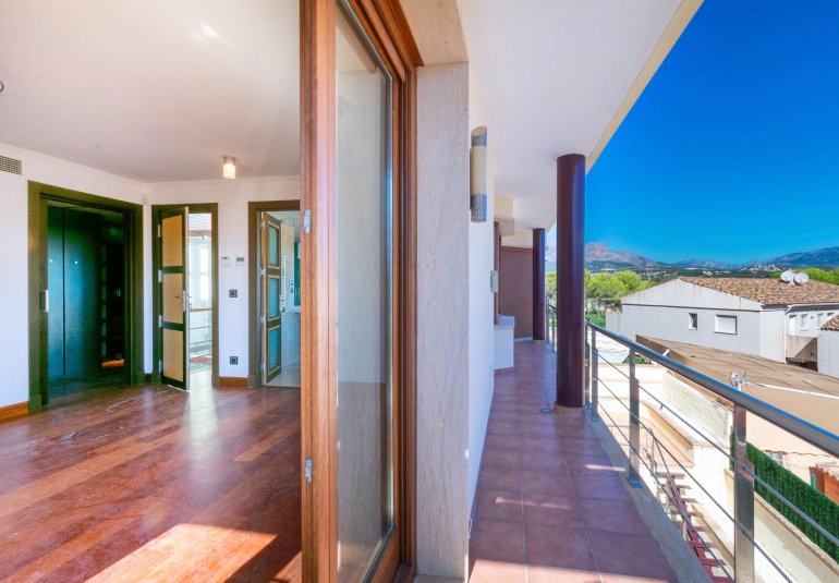 Reventa - Villa -
Alfaz del Pi - Albir