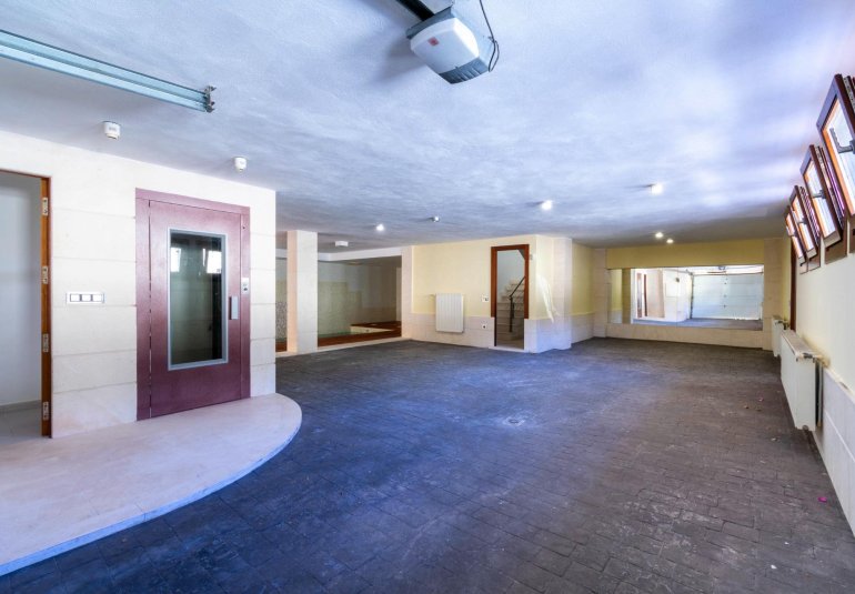 Reventa - Villa -
Alfaz del Pi - Albir