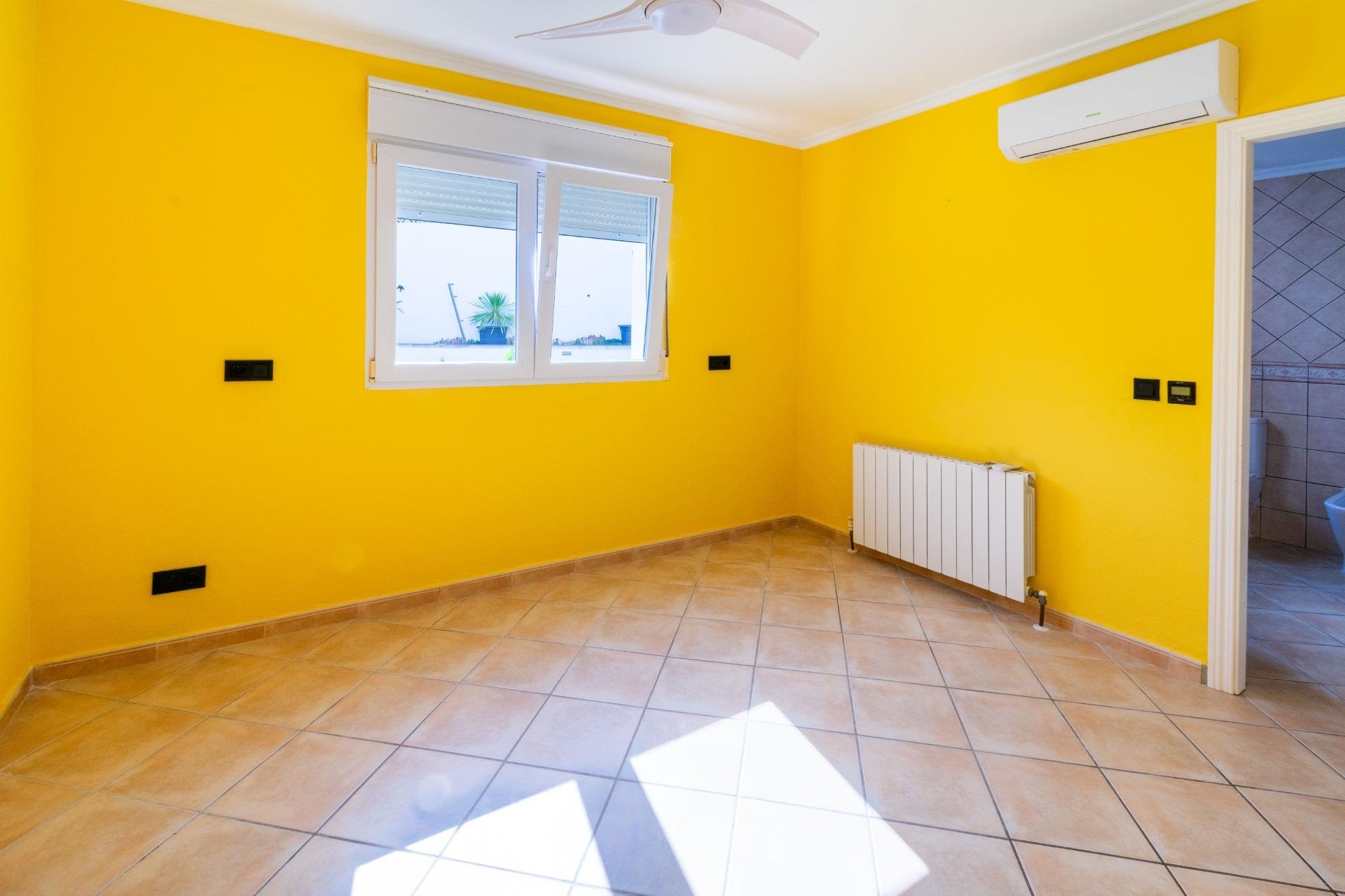 Reventa - Villa -
Alfaz del Pi - Albir