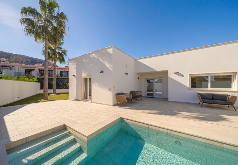 Reventa - Villa -
Alfaz del Pi - Albir