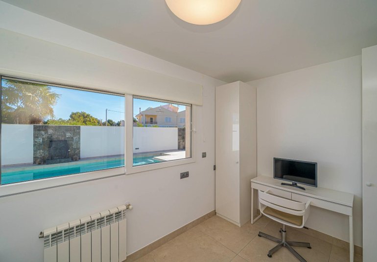 Reventa - Villa -
Alfaz del Pi - Albir