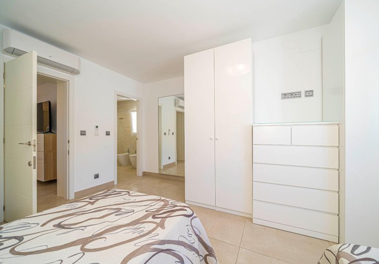 Reventa - Villa -
Alfaz del Pi - Albir