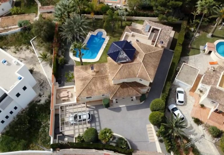 Reventa - Villa -
Benissa - Alicante