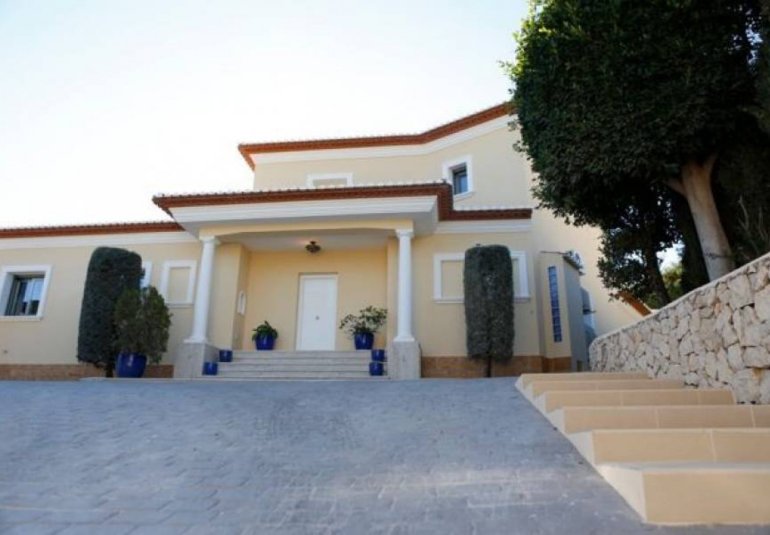 Reventa - Villa -
Benissa - Alicante