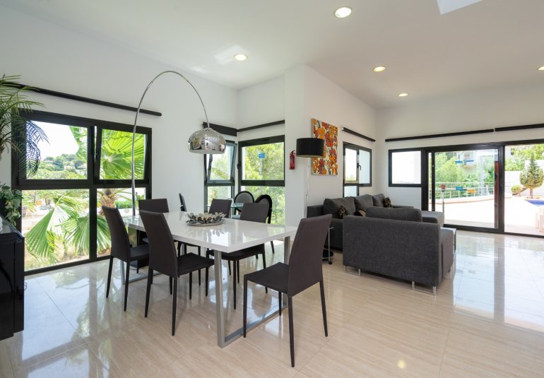 Reventa - Villa -
Benissa - Cala Abogat