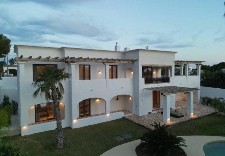 Reventa - Villa -
Benissa - San Jaime