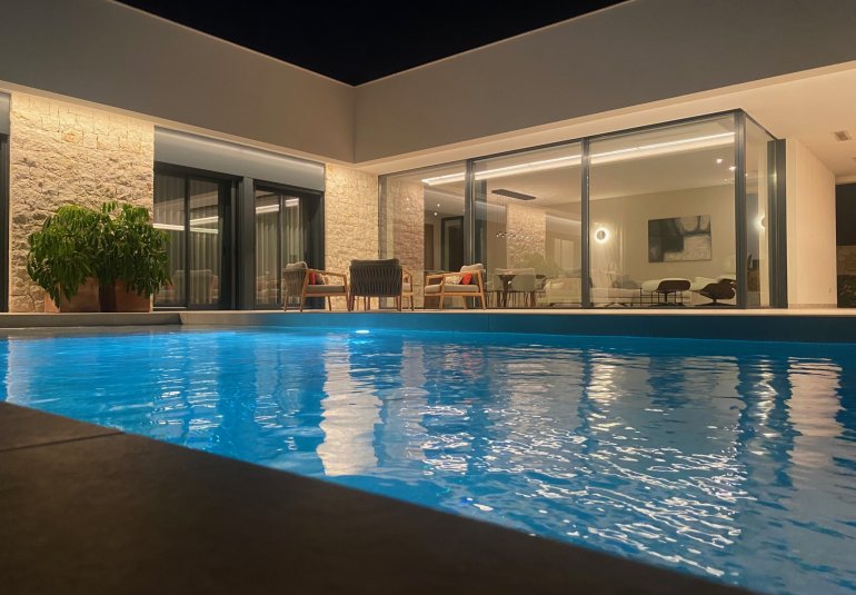 Reventa - Villa -
Benitachell