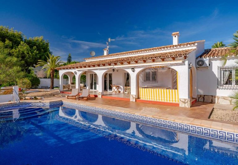 Reventa - Villa -
Calpe - Cometa III