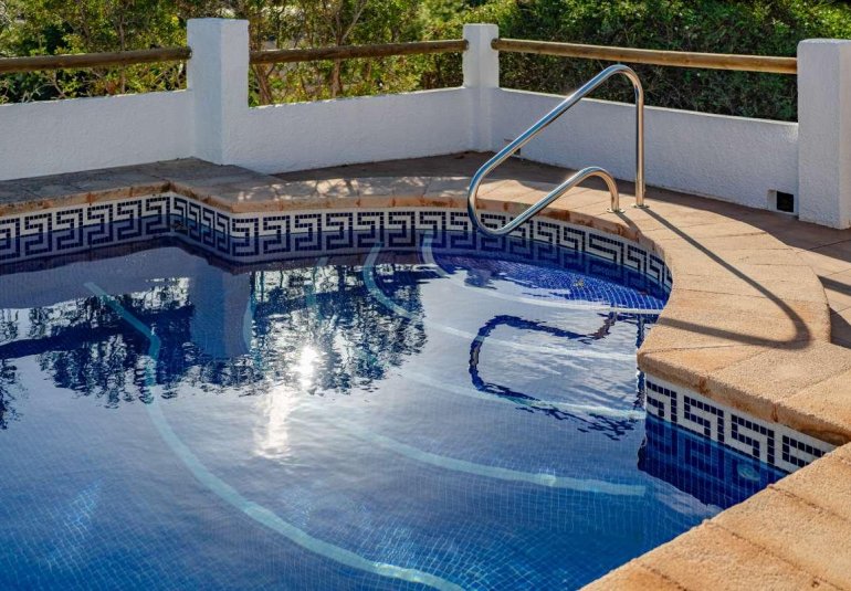 Reventa - Villa -
Calpe - Cometa III