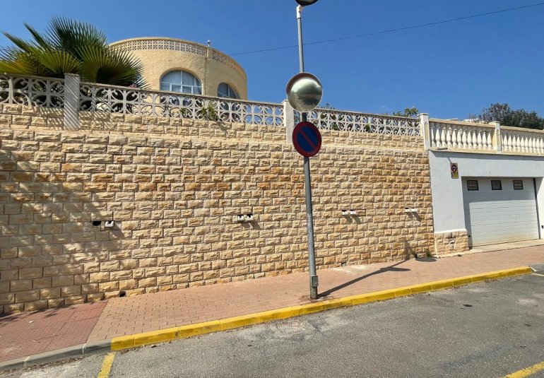 Reventa - Villa -
Calpe - Manzanera