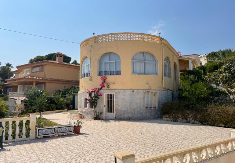 Reventa - Villa -
Calpe - Manzanera