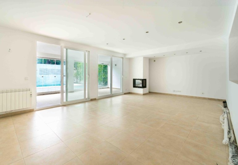 Reventa - Villa / Semi pareado -
Alfaz del Pi - Albir