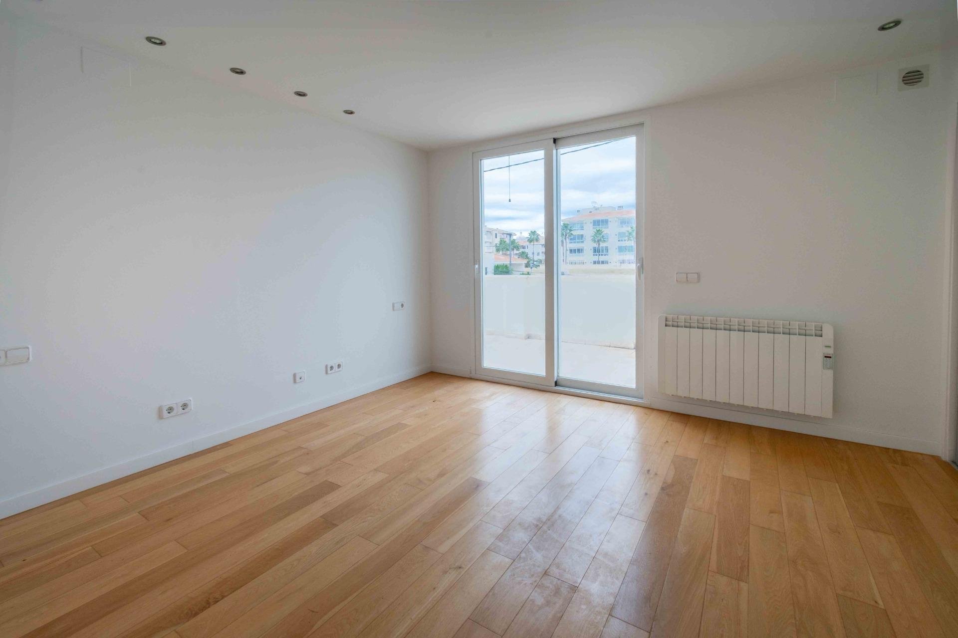 Reventa - Villa / Semi pareado -
Alfaz del Pi - Albir