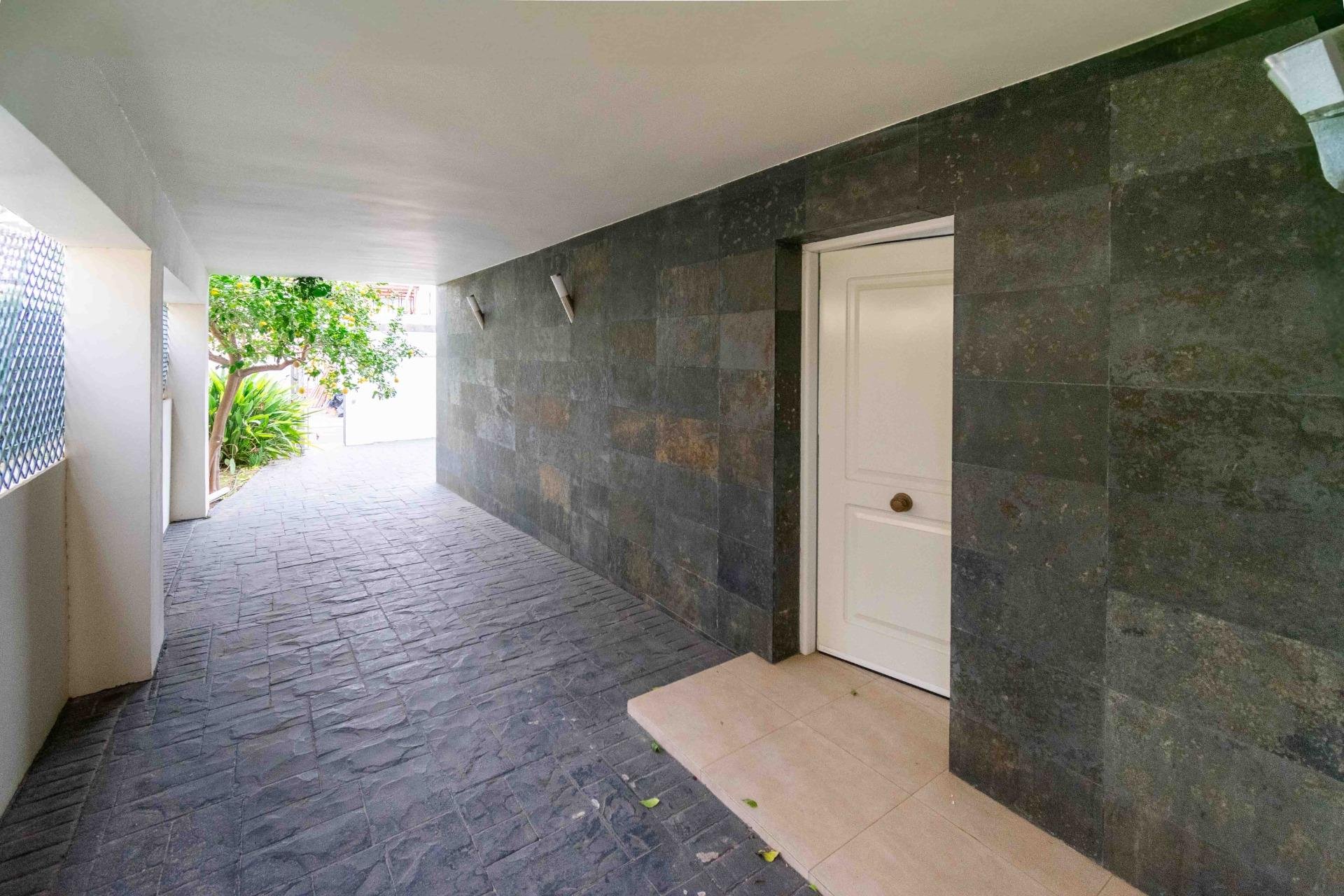 Reventa - Villa / Semi pareado -
Alfaz del Pi - Albir