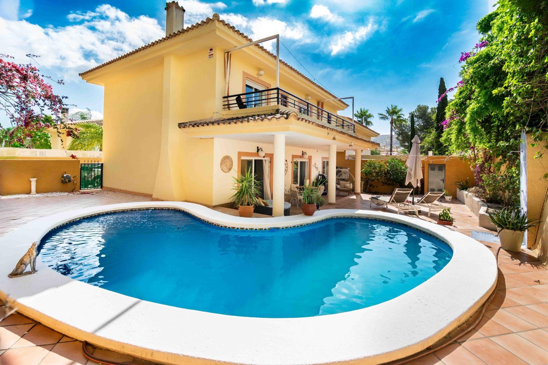 Reventa - Villa / Semi pareado -
Alfaz del Pi - Albir