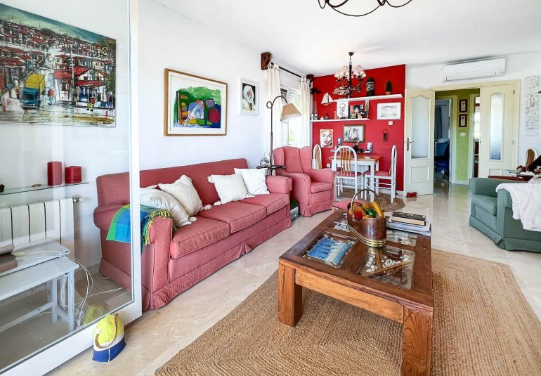 Revente - Appartement -
Altea