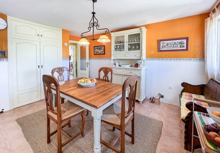 Revente - Appartement -
Altea