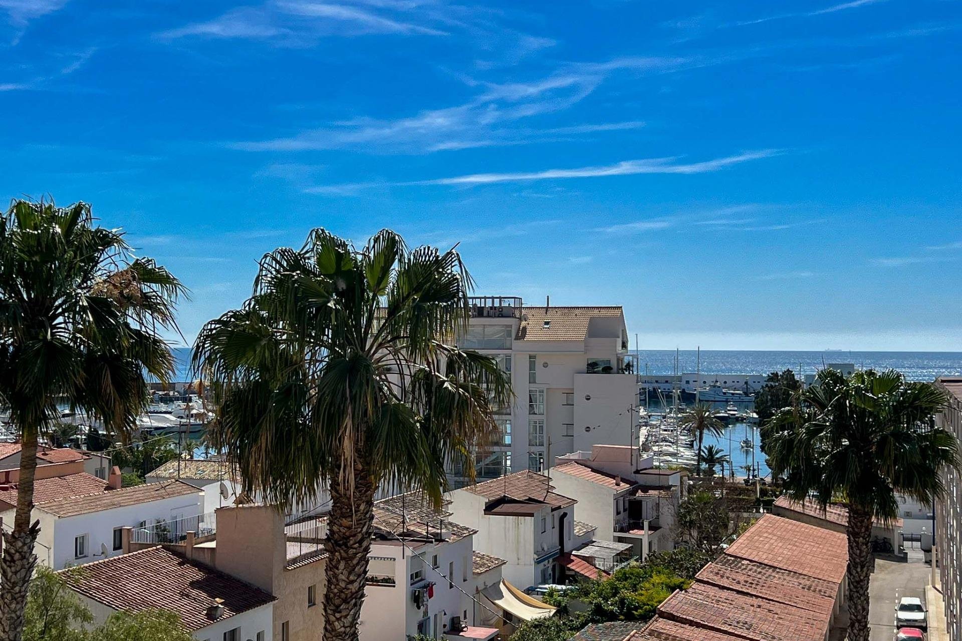 Revente - Appartement -
Altea