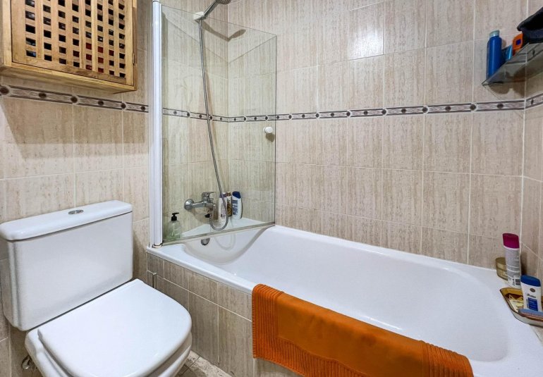 Revente - Appartement -
Altea