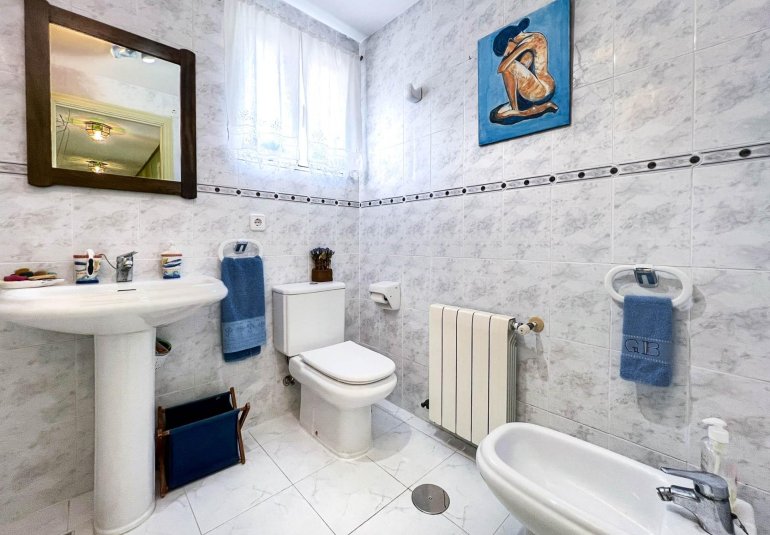 Revente - Appartement -
Altea