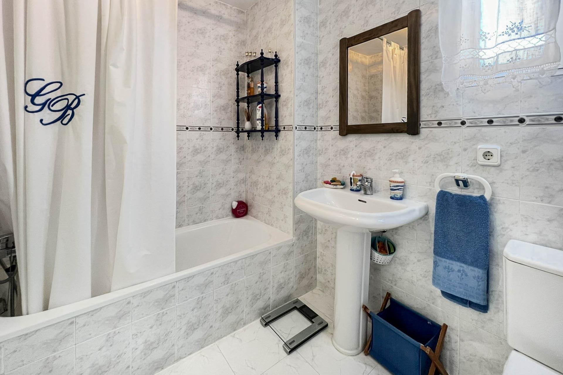 Revente - Appartement -
Altea