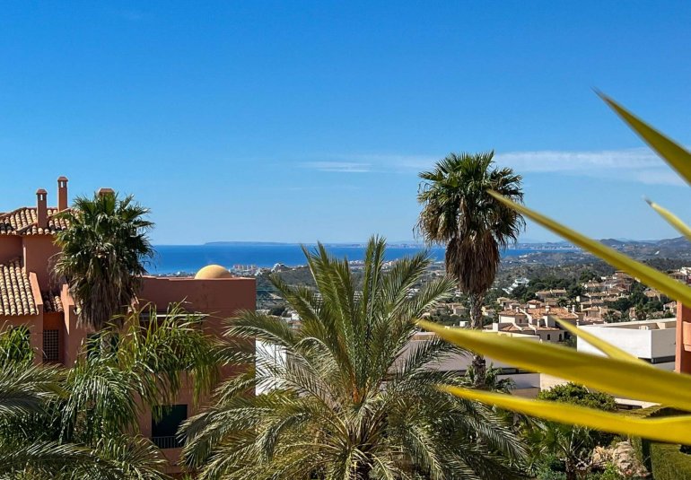 Revente - Appartement -
Finestrat