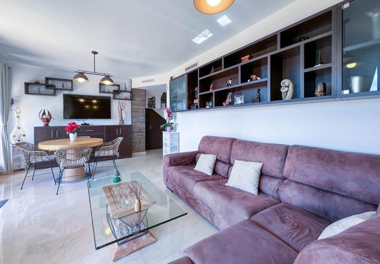 Revente - Appartement -
Finestrat