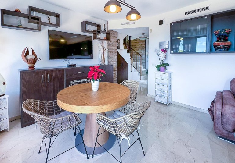 Revente - Appartement -
Finestrat