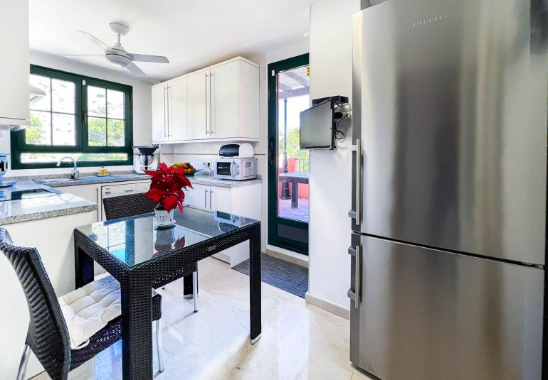 Revente - Appartement -
Finestrat