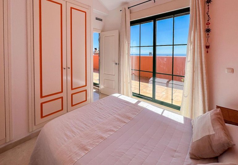 Revente - Appartement -
Finestrat