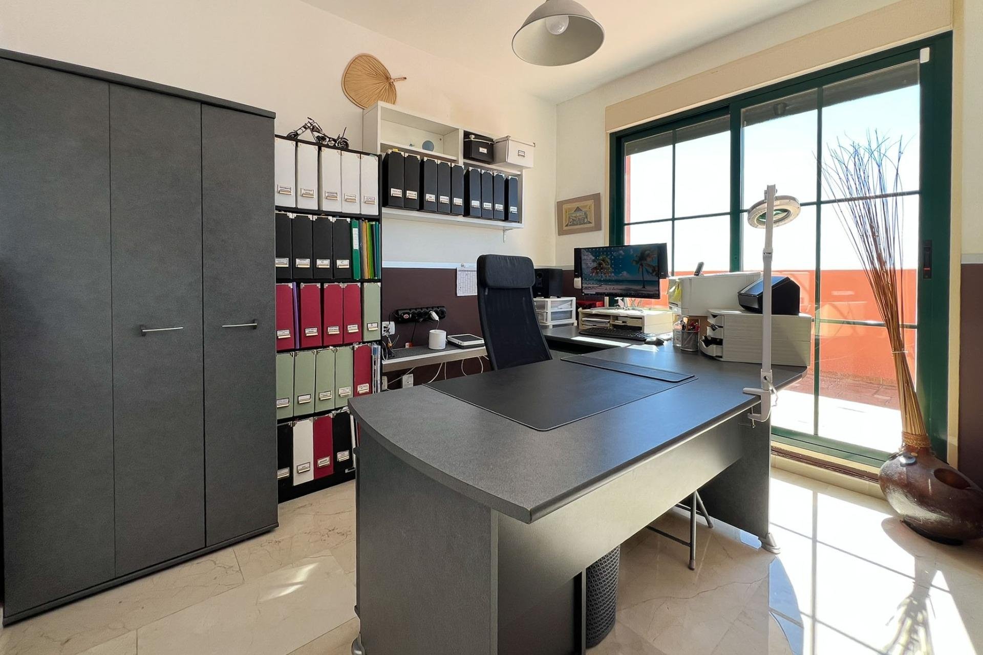 Revente - Appartement -
Finestrat