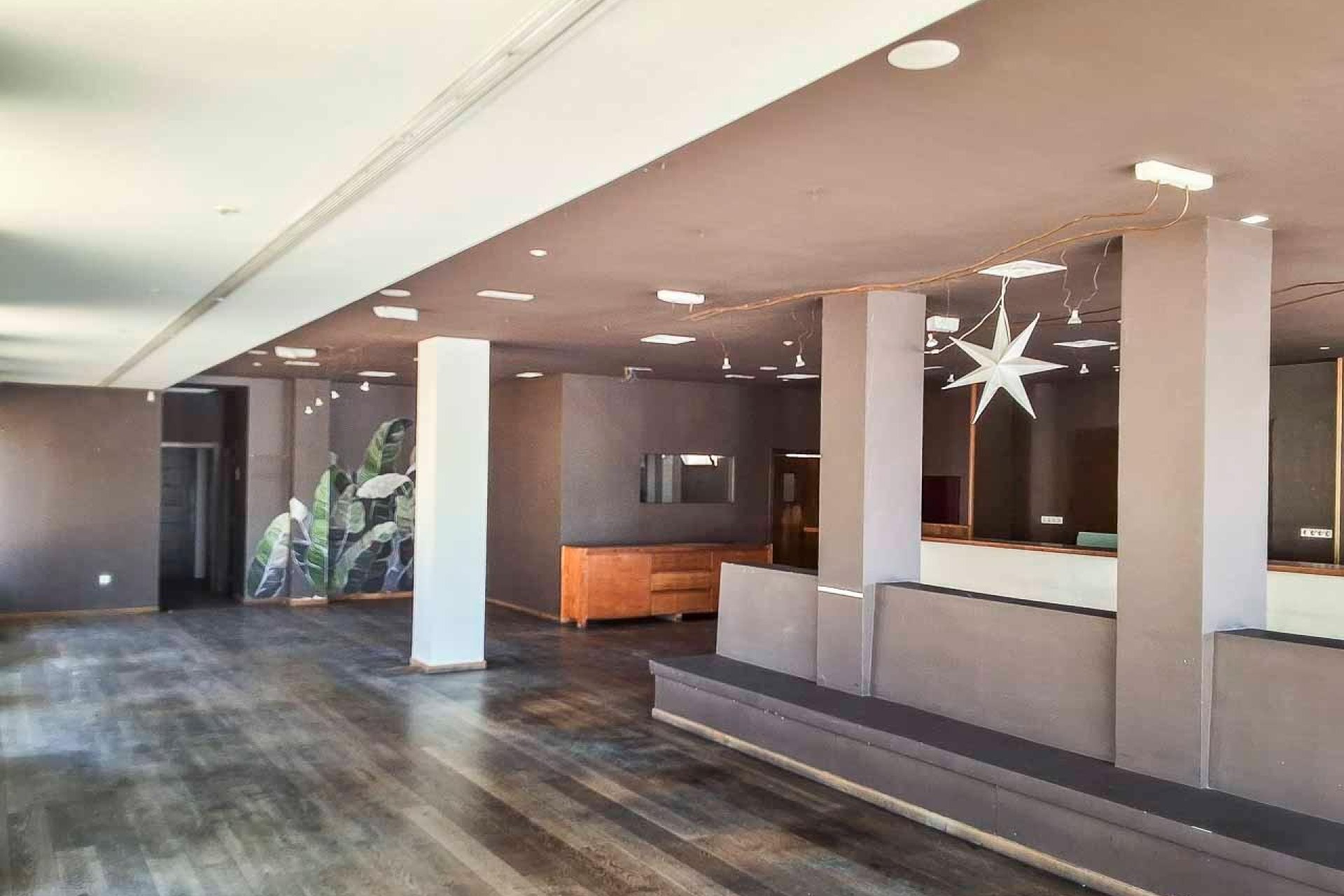 Revente - Commercial -
Altea