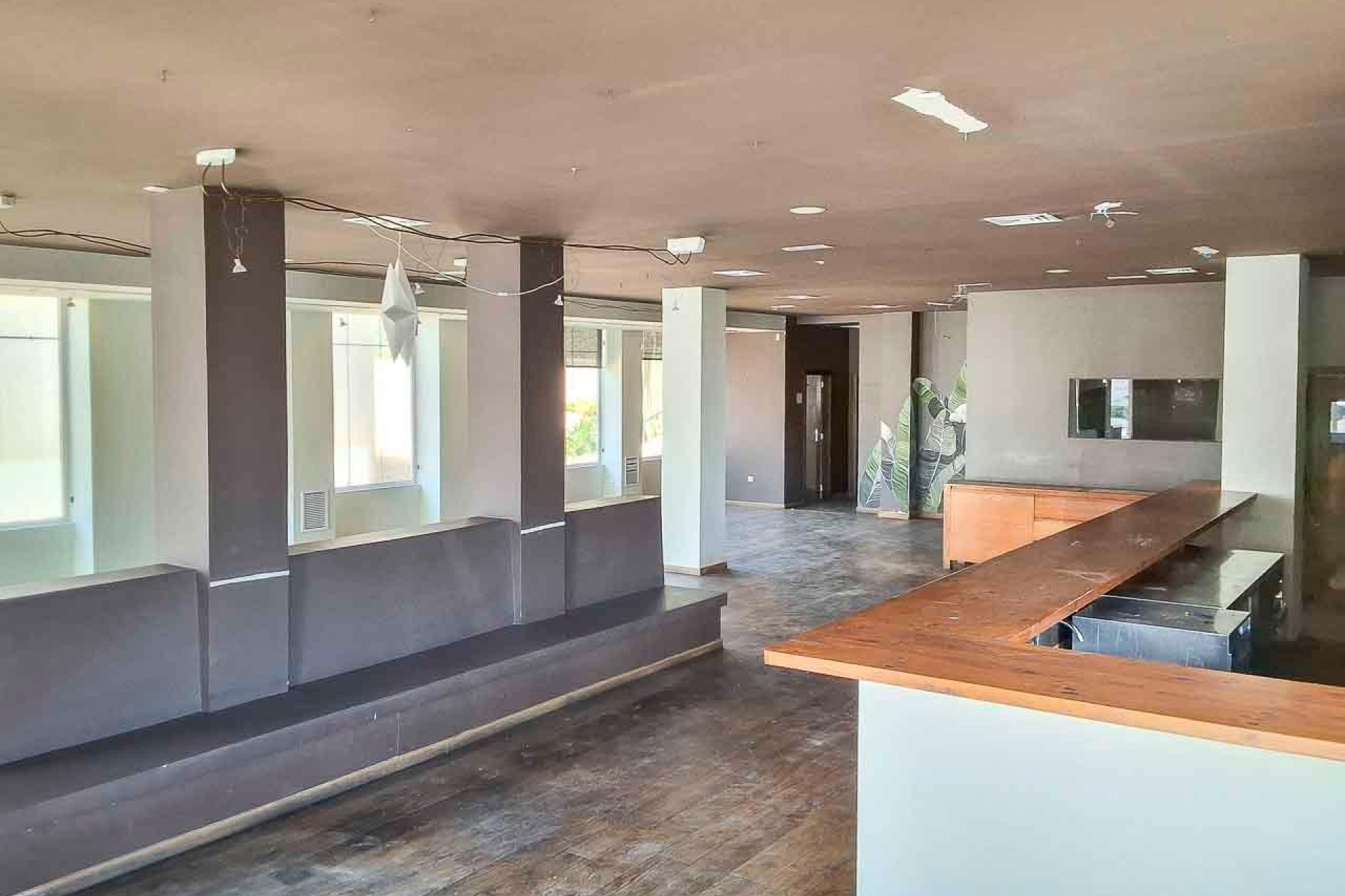 Revente - Commercial -
Altea