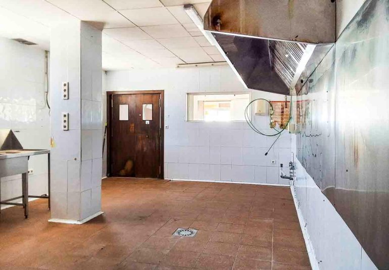 Revente - Commercial -
Altea