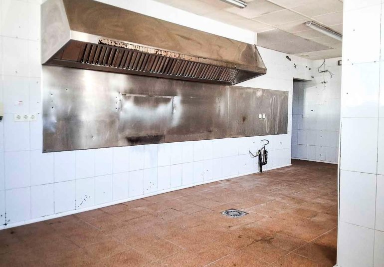 Revente - Commercial -
Altea