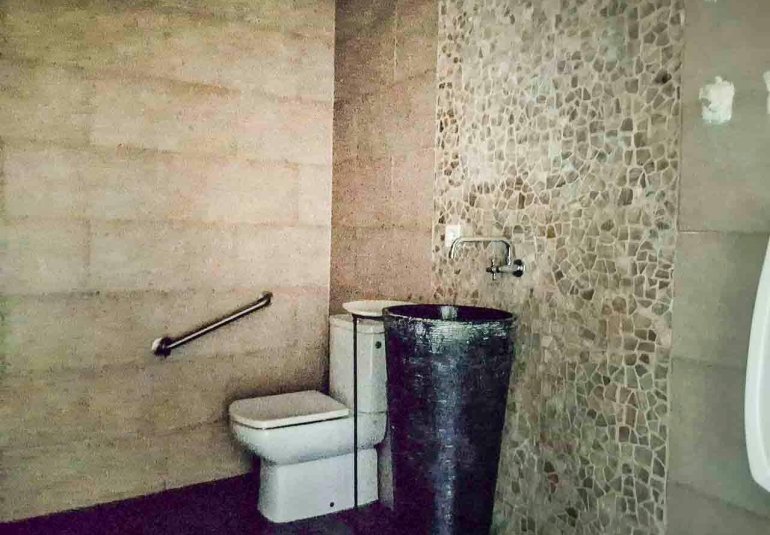 Revente - Commercial -
Altea