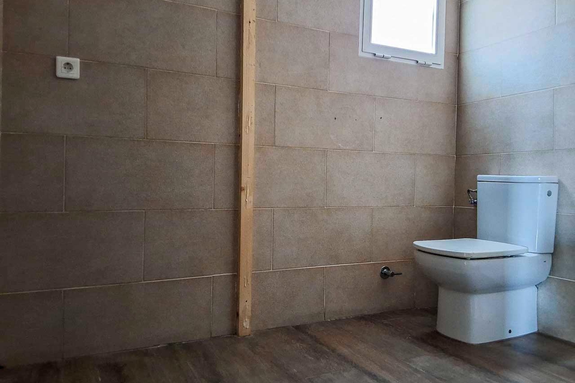 Revente - Commercial -
Altea