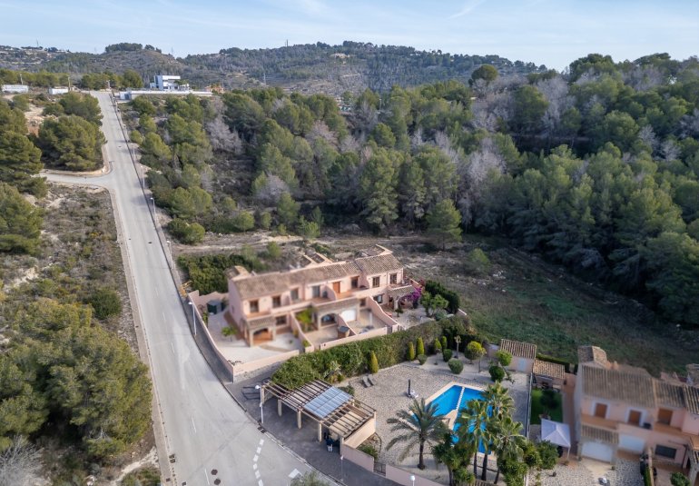 Revente - Maison de ville -
Calpe