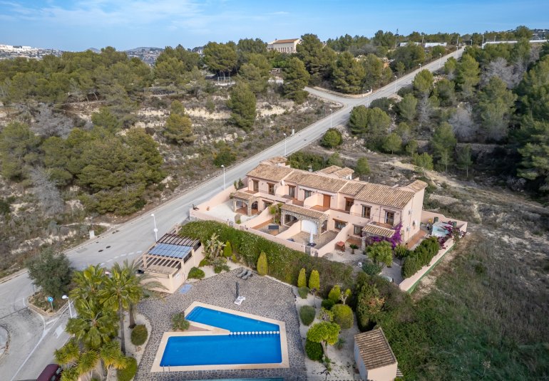 Revente - Maison de ville -
Calpe