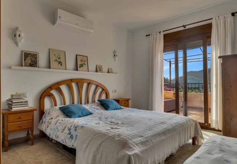 Revente - Maison de ville -
Calpe