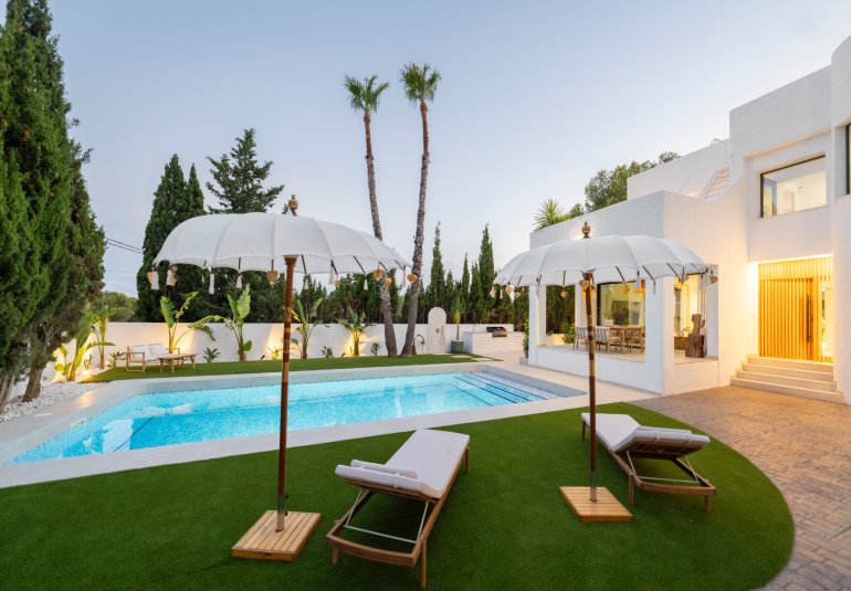 Revente - Villa -
Altea - Urbanizaciones