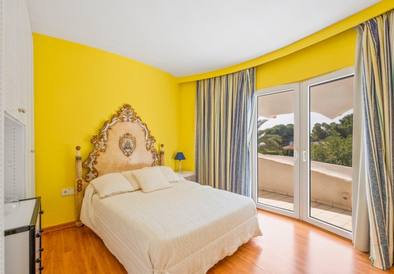 Revente - Villa -
Altea